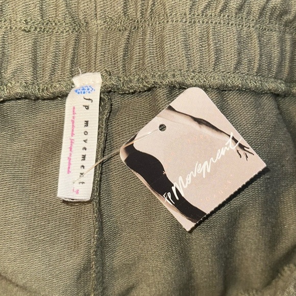 NWT Free People FP Movement Sunny Skinny Sweatpant Joggers in Everest Olive Sz L - Picture 5 of 10